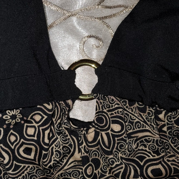 Charlotte Russe Halter Top - Picture 3 of 7